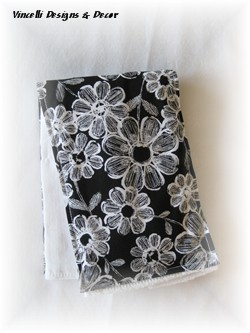 Burp Cloth - Flowers Black/White
