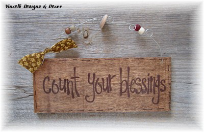 Handpainted Wood Plaque - Count Your Blessings (Brown)